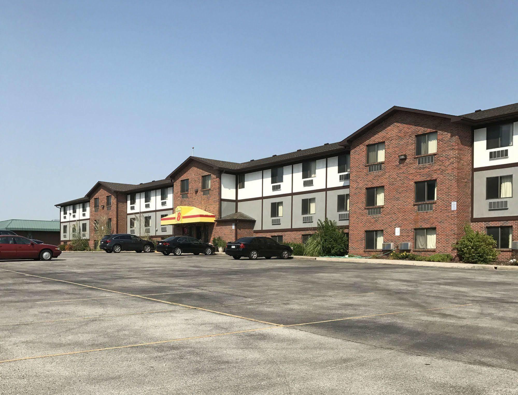 Super 8 By Wyndham Omaha/West Dodge Motel Dış mekan fotoğraf